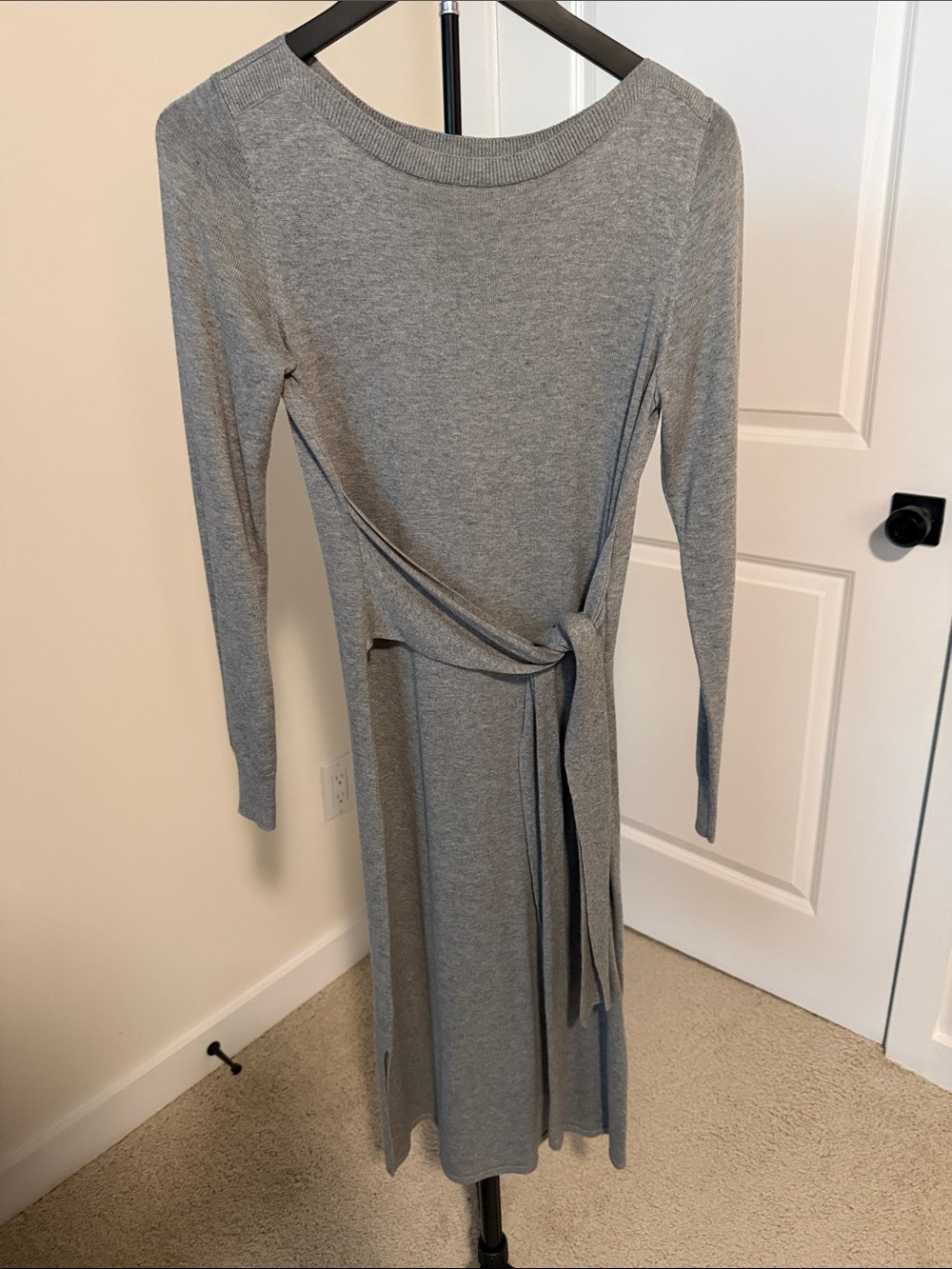 NWT Banana Republic Classic Gray Long-Sleeve Knit Wrap Dress